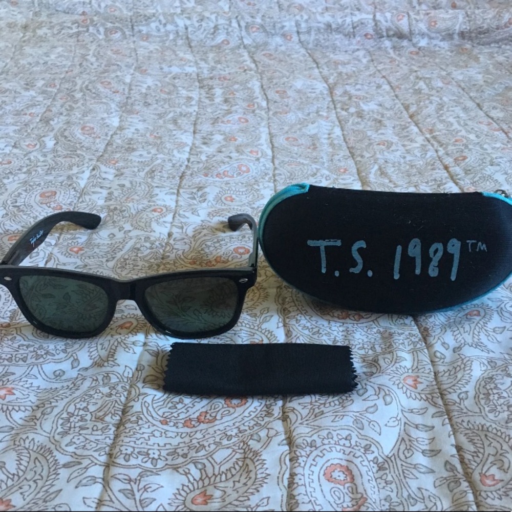 Taylor Swift Sunglasses